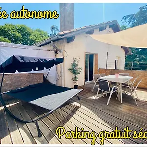 Beau T3 En Duplex Terrasse Et Parking Bien Placé Appartement